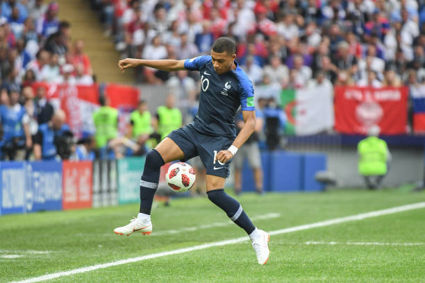 并期待伯恩 并期待伯恩